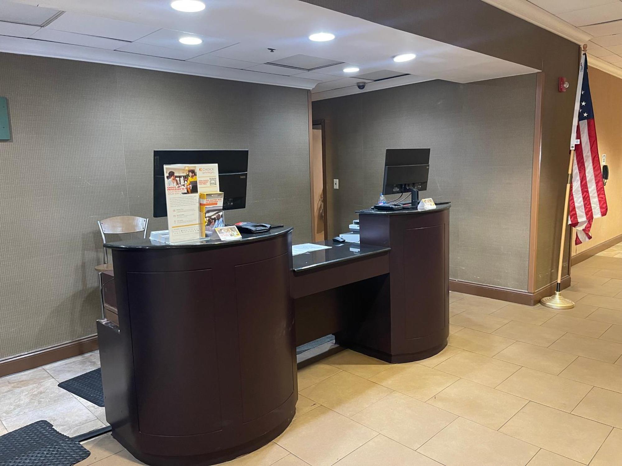 Quality Hotel Essington Εξωτερικό φωτογραφία