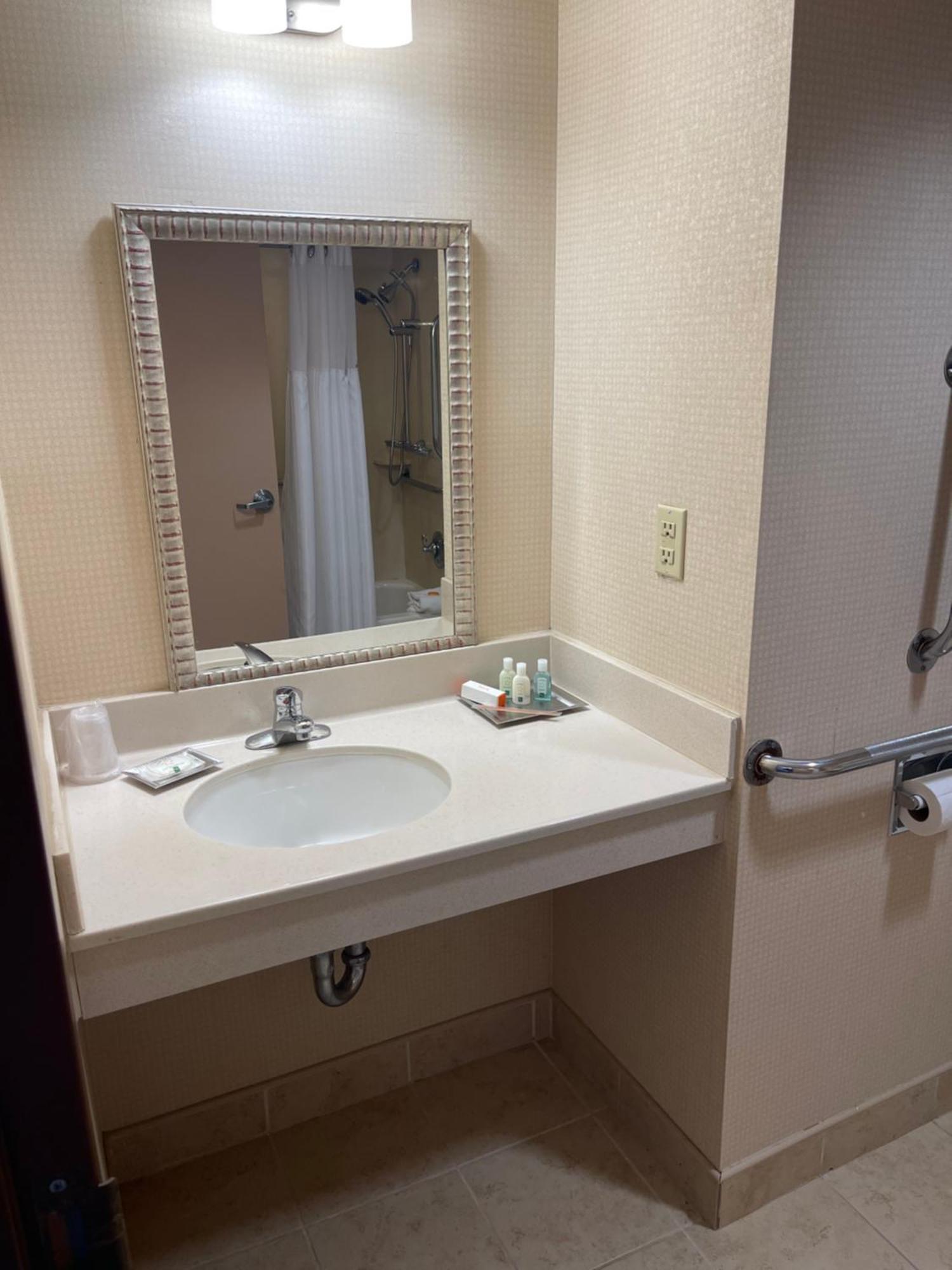 Quality Hotel Essington Εξωτερικό φωτογραφία